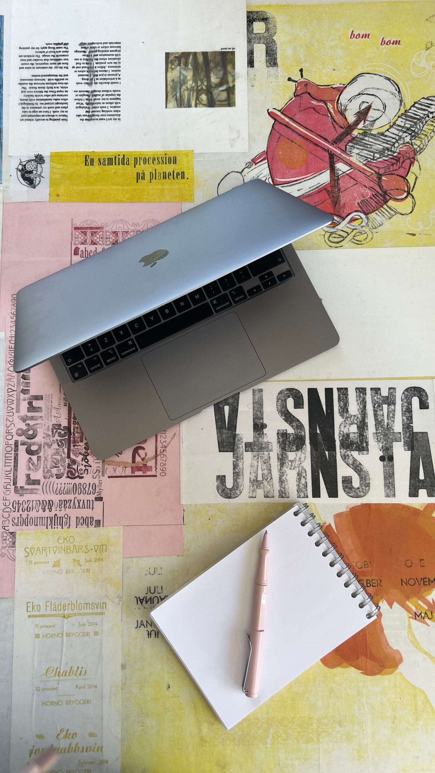järnsta-cowork bild på en dator och block hos Artdot cowork